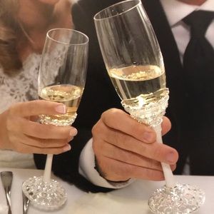 Things Remembered Victoria Pearl Toasting Flutes